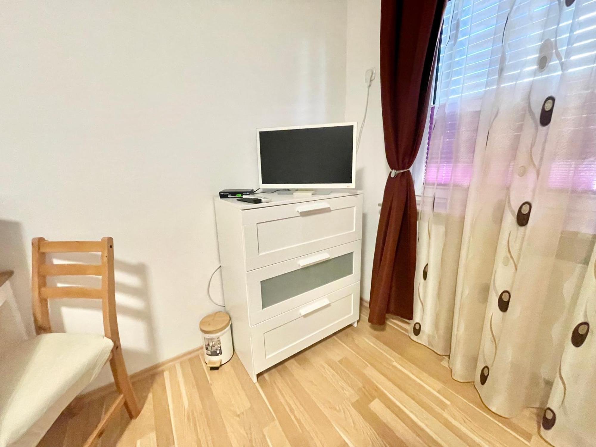 Casa Giulia 2 Zimmer Nahe Giessen, Kueche, Bad, Wlan, Parkplatz Krofdorf-Gleiberg Zewnętrze zdjęcie